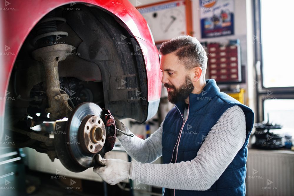 Регулировка ручного тормоза Alfa Romeo 164 в Уфе Регулировка ручного тормоза Alfa Romeo 164 в Уфе