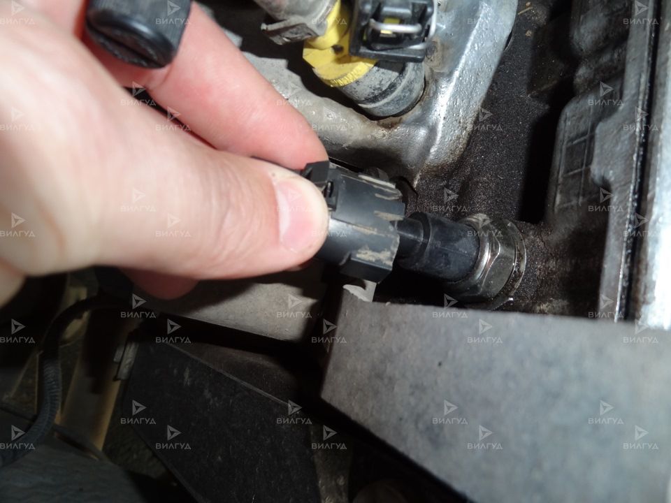 Замена датчика давления масла Suzuki в Уфе Замена датчика давления масла Suzuki в Уфе