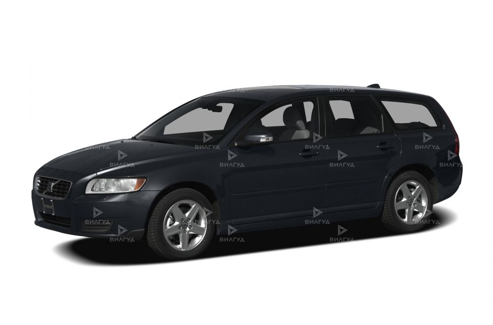 Замена салонного фильтра Volvo V50 в Уфе